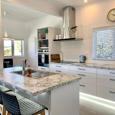 Coromandel Town Harbourside Cottage Luxury Accommodation Εξωτερικό φωτογραφία